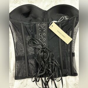 Perfect Corset Elegant Black Lace-Up Bustier